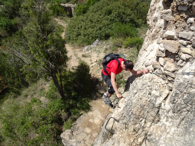 Une courte acrobatie permet de s'approcher de la ruine
