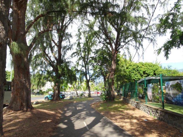 Passage près de l'école Louise Siarane
