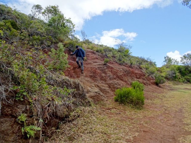 Traversée d'une zone de terres ocre, si l'on emprunte un raccourci