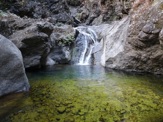 Impossible de poursuivre en randonnée à la première cascade et son bassin