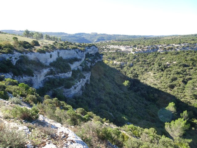 La même vallée vers l'aval