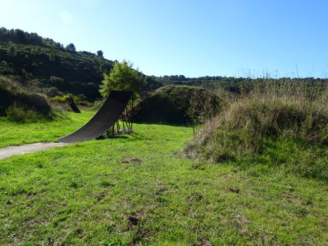 L'aire d'entraînement des motards après le gué