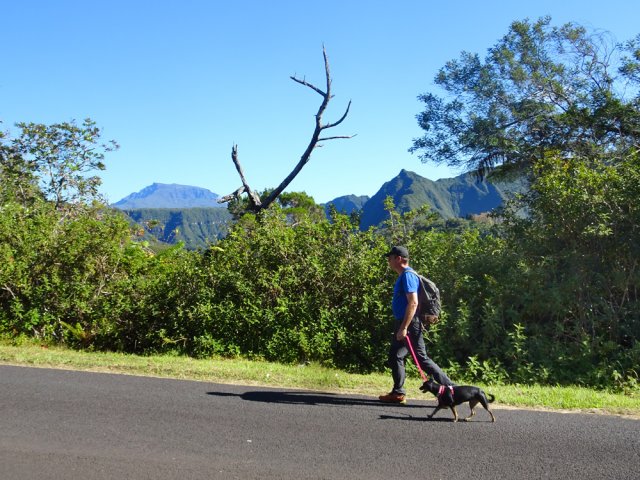 Les lacets permettent de prendre de la hauteur et de profiter des panoramas