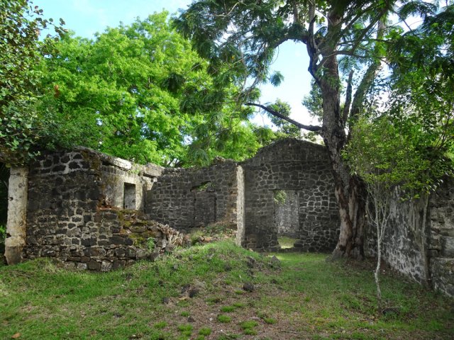 Les ruines de l'ancienne usine se visitent librement