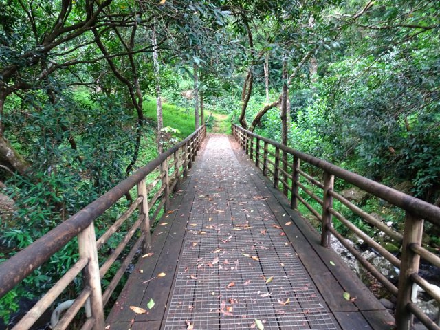 Le plus grand pont de la boucle avant d'arriver au jardin