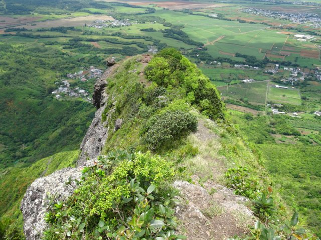 L'épaule et son rocher instable vus du premier rocher
