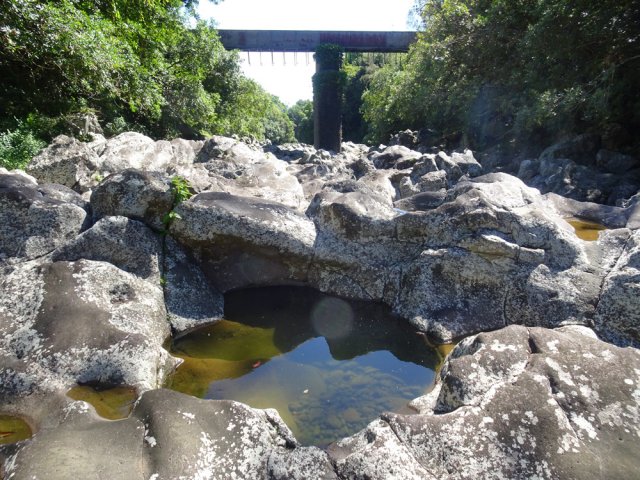 La Ravine Sèche peut offrir quelques bassins