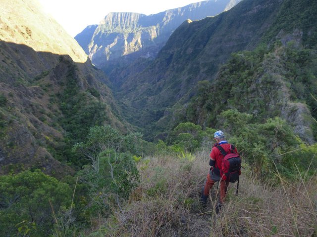 La superbe vallée du Bras des Merles se mérite. Il est encore temps de faire demi-tour