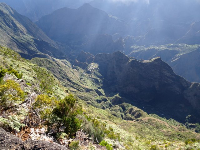 Belle vue également sur la Crête des Orangers