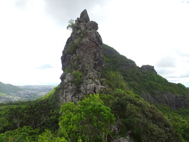 De là, la pointe ne semble pas encore impressionnante