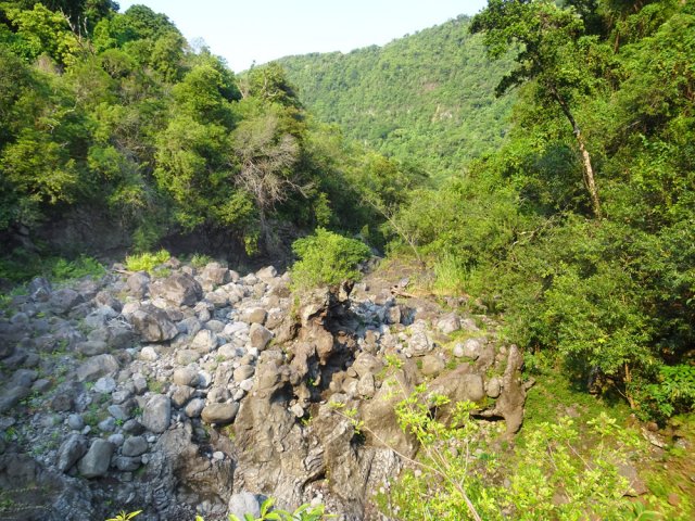 Le même Bassin Bleu vu de l'amont