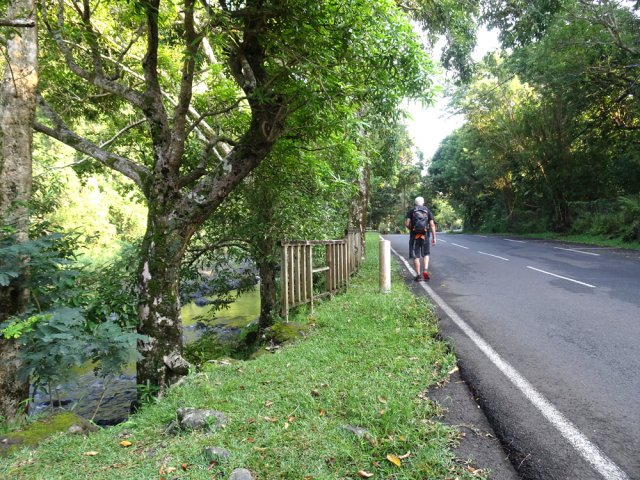 On marche rarement plus de 10 m sur la route