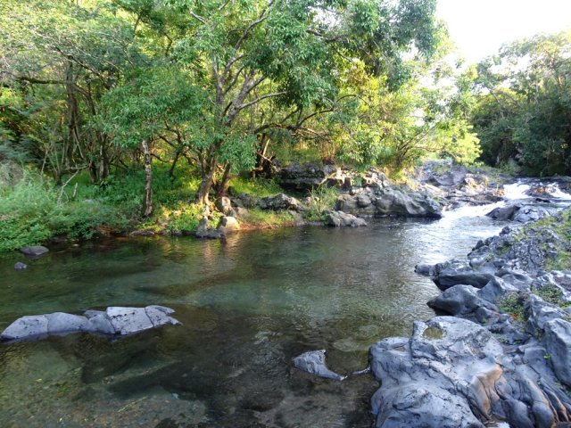 On passe au plus près du Bassin Jamblon