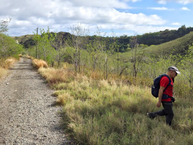 Quitter le chemin pour un sentier très discret menant à la ravine